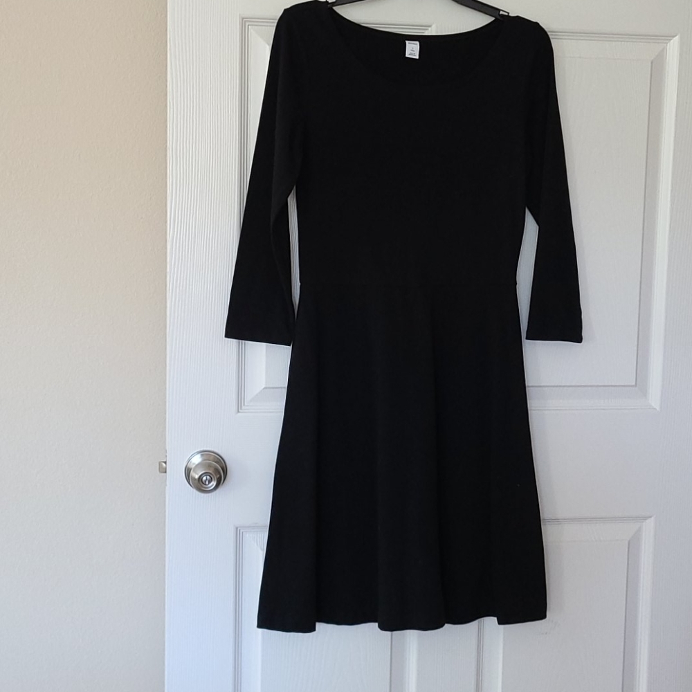Black midi dress
